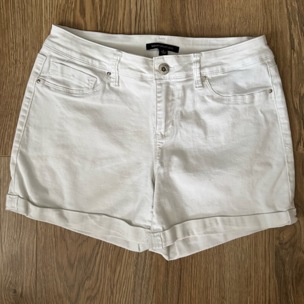 Signature Studio White Jean Cuffed Shorts